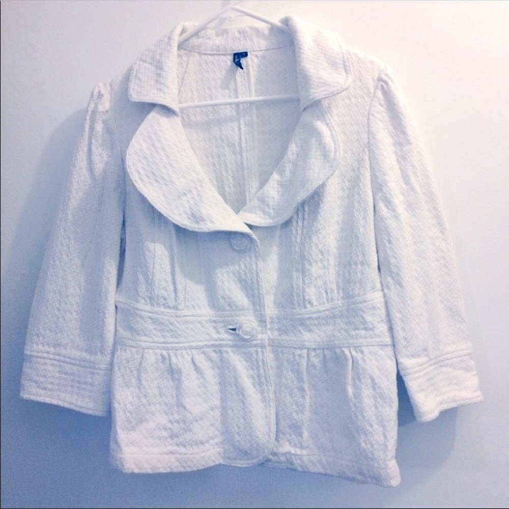 Jacket w/ Rose buttons, white cotton, size large